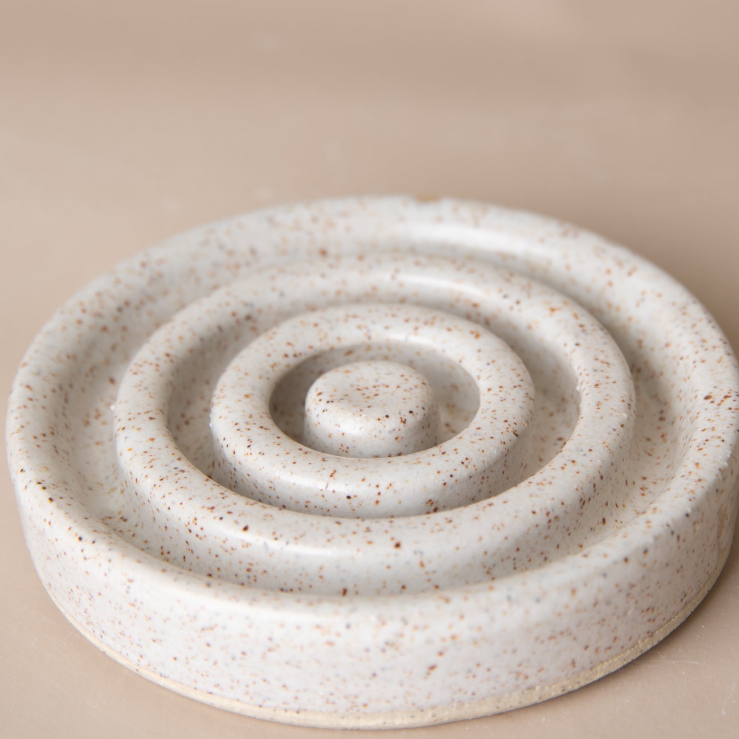 Soap Dish Round | White Speckle