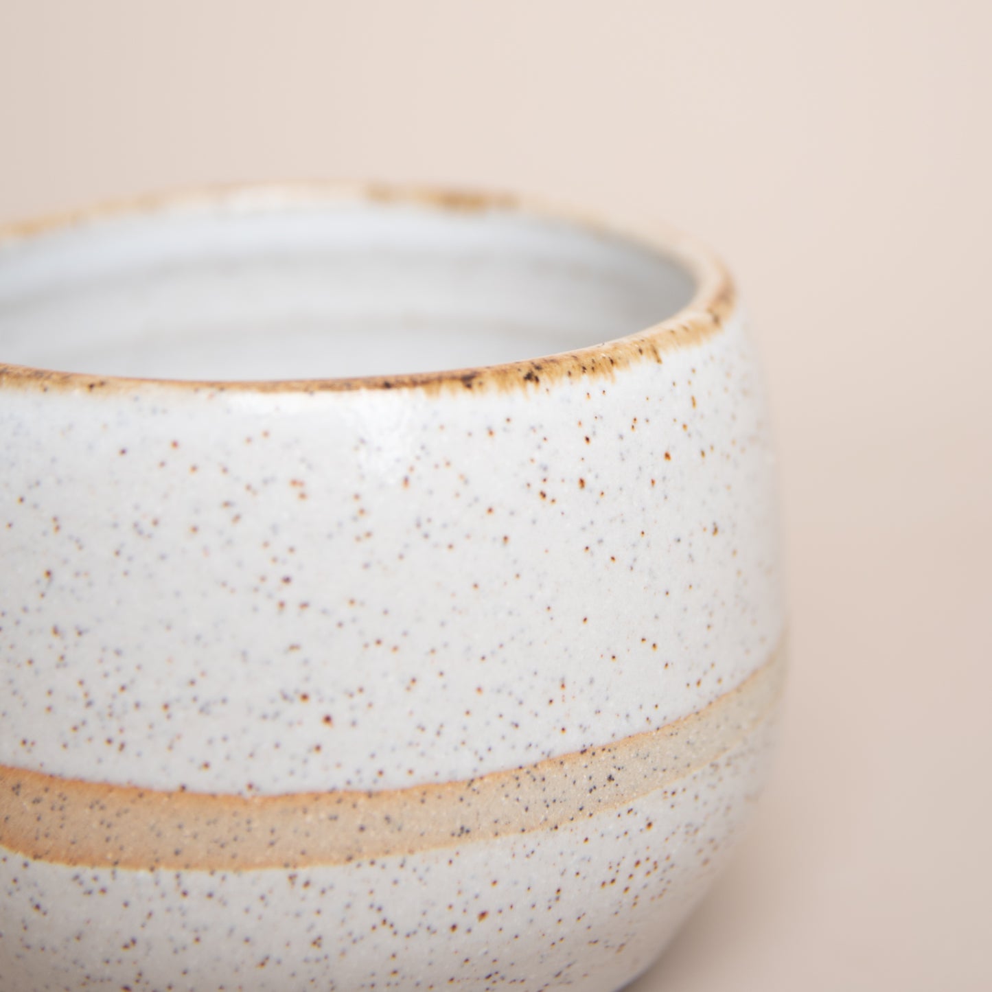 Coffee Ball Cup | White